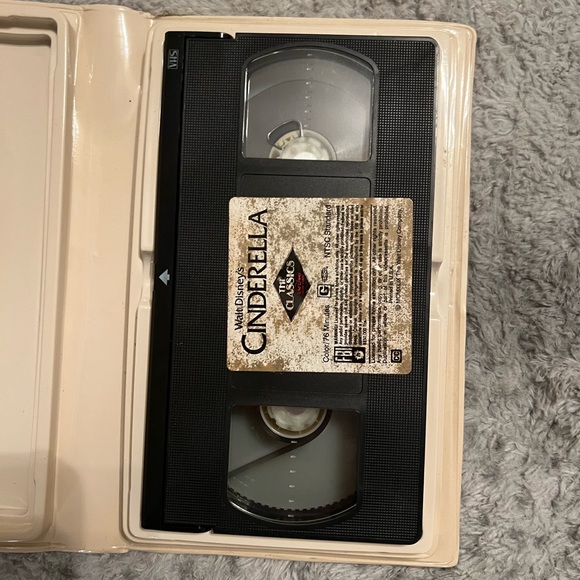 Cinderella VHS Black Diamond Classic - Picture 4 of 4